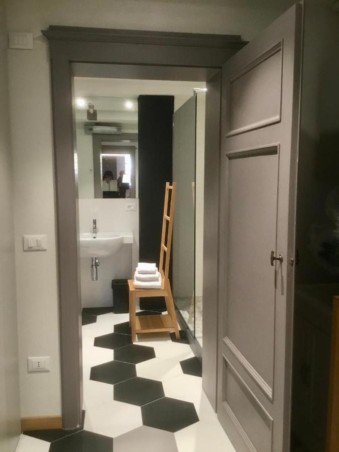 Ferienwohnung Torre Guinigi Luxury Loft Nel Centro Storico Di Lucca Exterior foto
